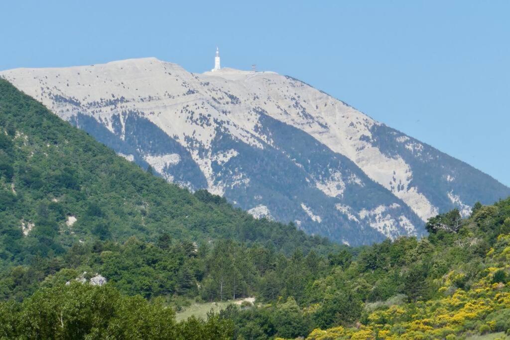 La Vue Est Belle Appartement Montbrun-les-Bains Buitenkant foto